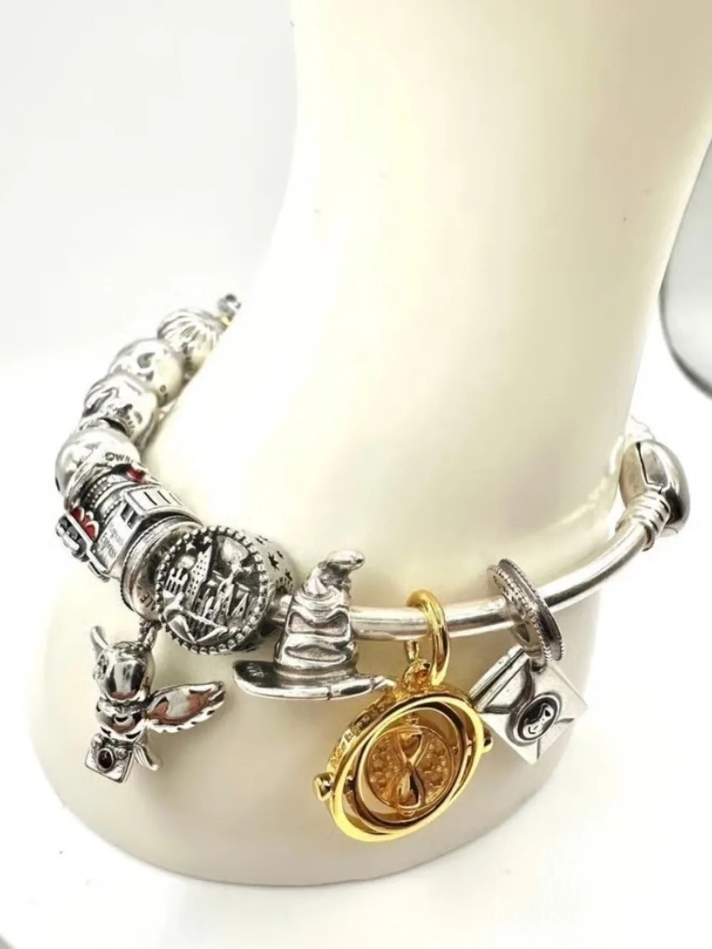 Pandora Pandora Harry Potter Round HP Charm S925 ALE Sterling ParinaSilver Charm